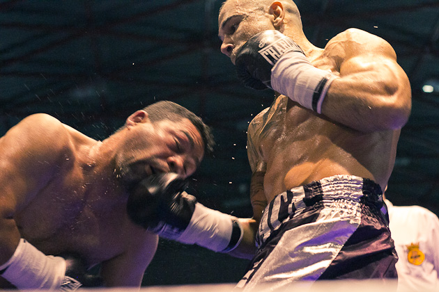 Velada de boxeo. Isaac Real Chaca Vs José de Jesus López. Photos by Frederic Navarro Cifani