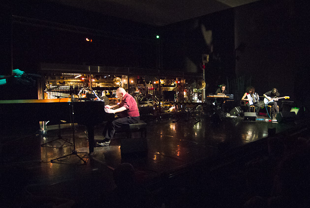 Presentación libro Maquinofobiapianolera. Photos by Frederic Navarro