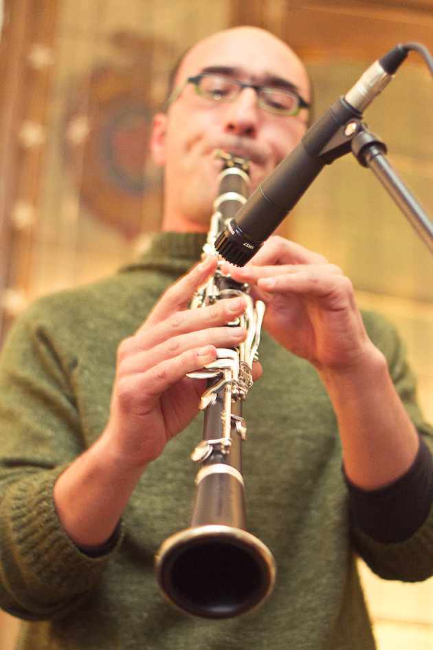 Concierto de Yacine & The Oriental Groove en La Llançadora Sabadell. Photos by Frederic Navarro