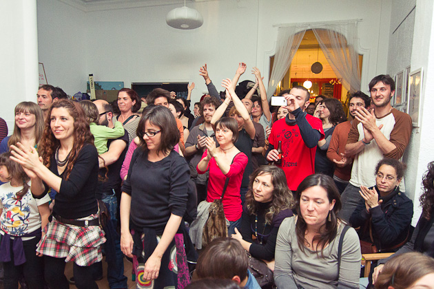 Concierto de Yacine & The Oriental Groove en La Llançadora Sabadell. Photos by Frederic Navarro